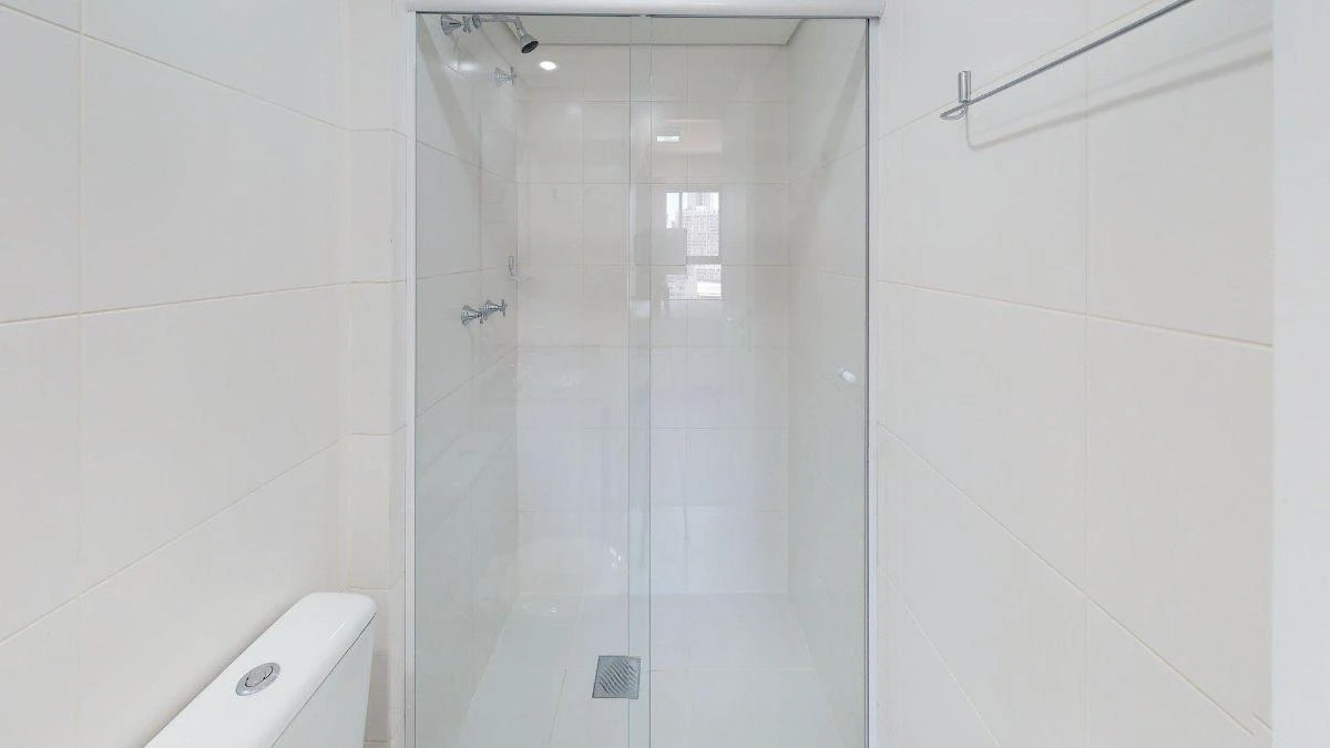 One-bedroom apartment with a home office in Curitiba — photo 15