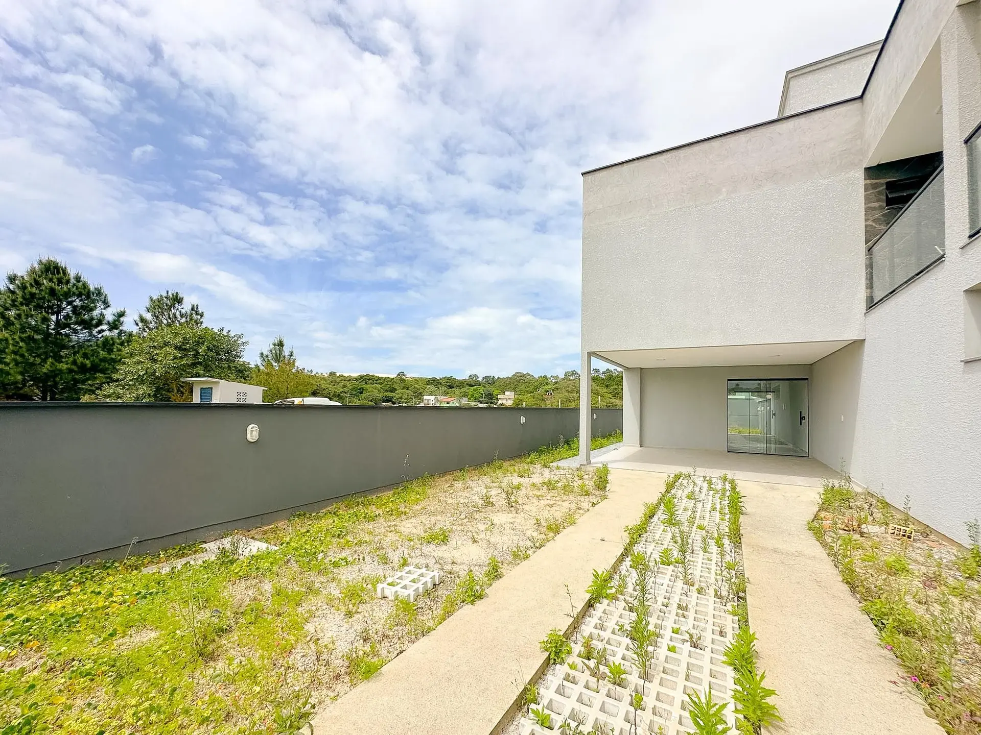 Floor-to-ceiling windows in a 3-bedroom house, 157 m² — photo 38