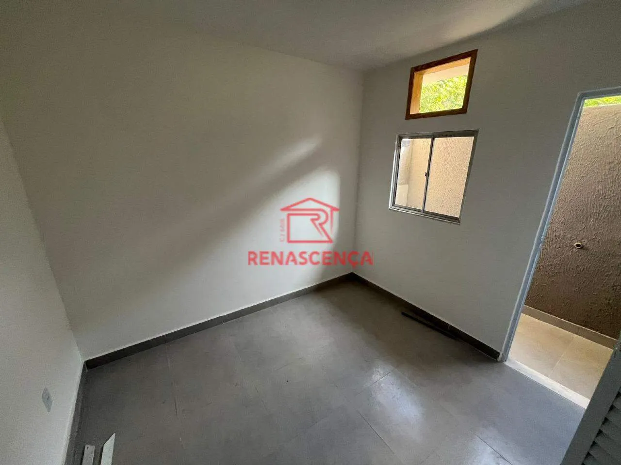 Casa com 1 quarto e cozinha aberta com fogão compacto — photo 3