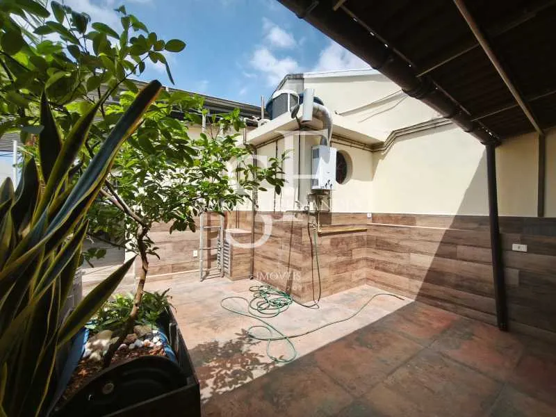 Washing machine in a 3-bedroom apartment, 152 m² — photo 21