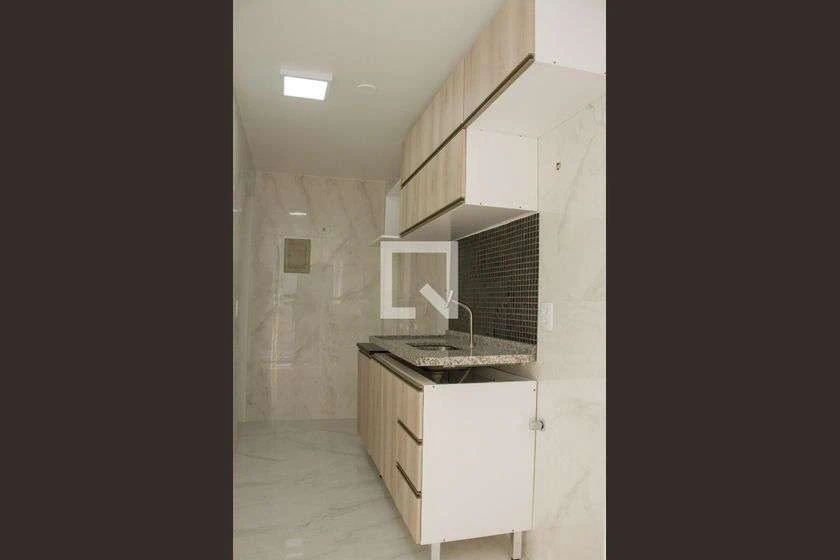 90 m² apartment with 2 bedrooms and a balcony — photo 11