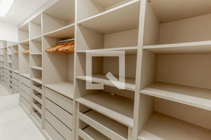110 m² apartment with enclosed balcony and 3 bedrooms — photo 38