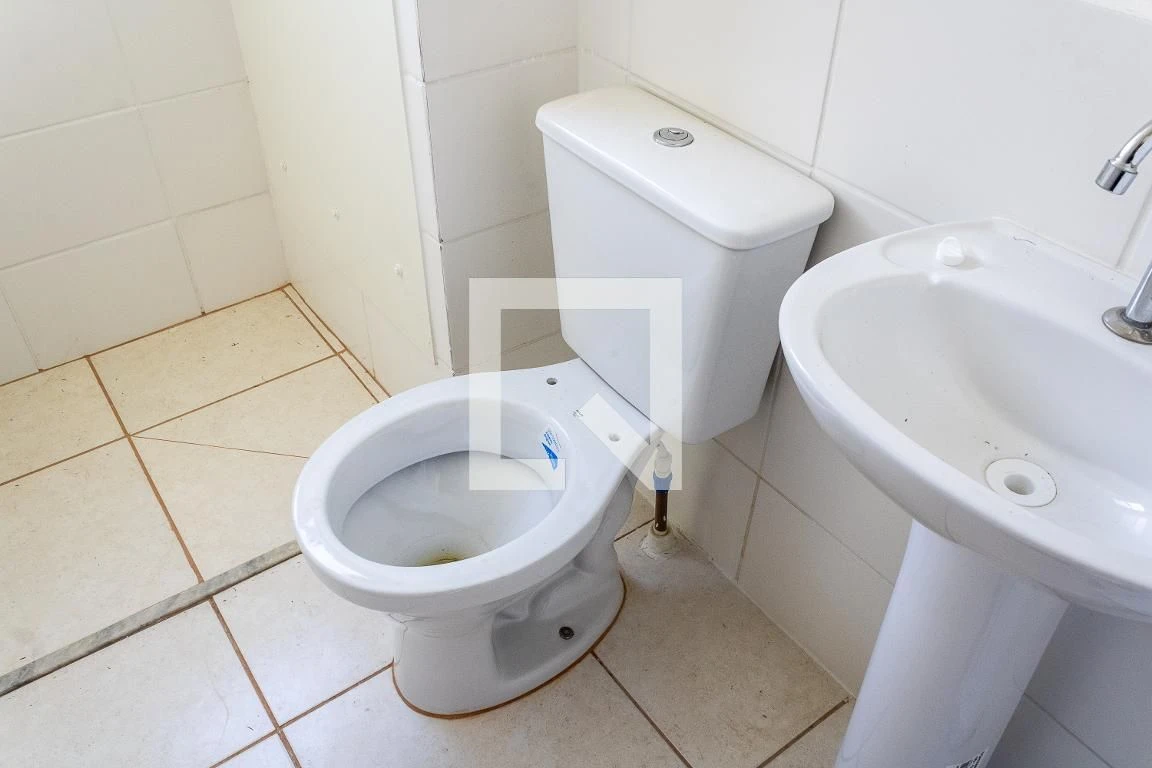 Unfurnished 2-bedroom apartment with an open-air pool — photo 11