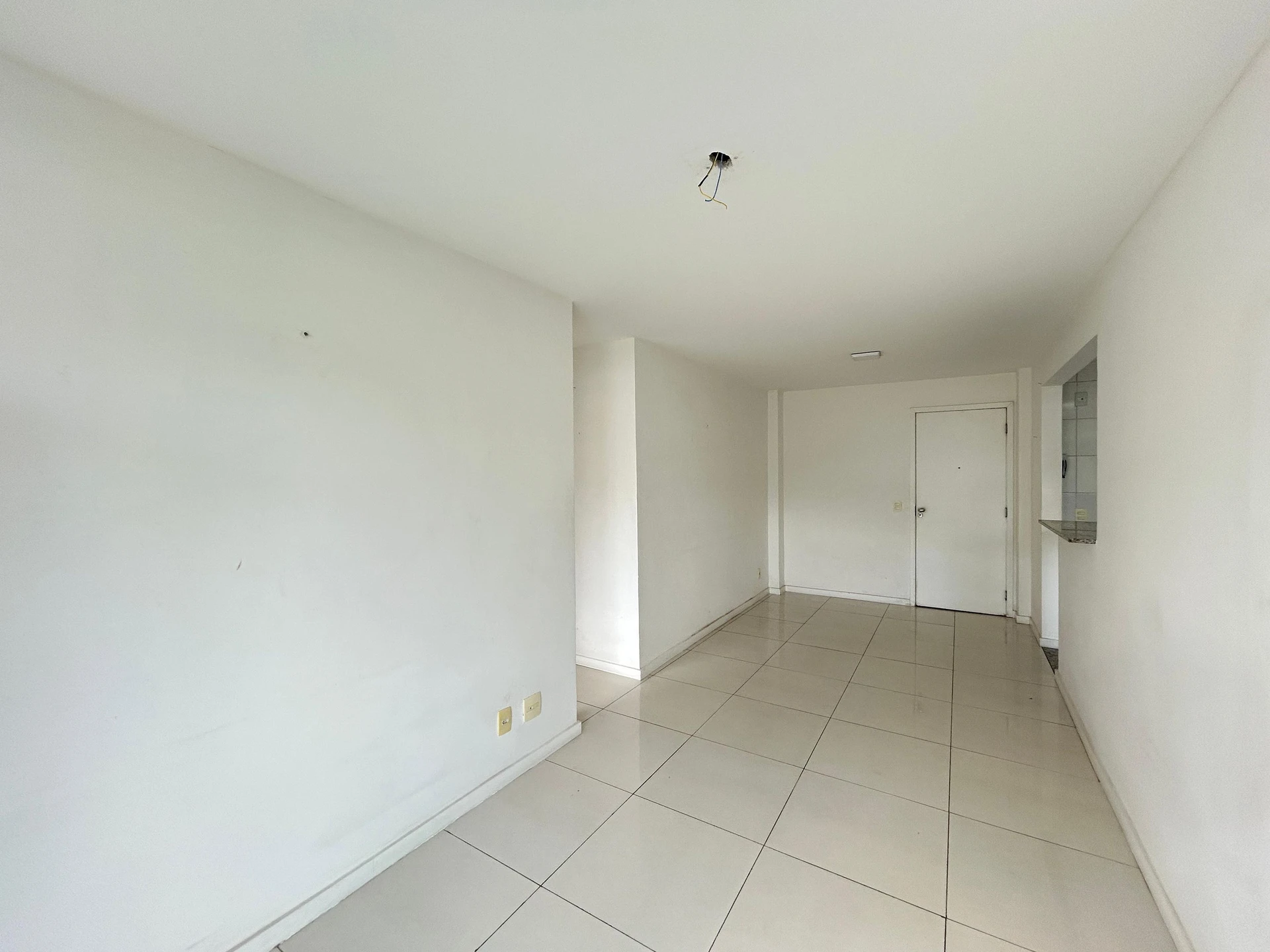 2-bedroom apartment with a mountain view in Rio de Janeiro — photo 38