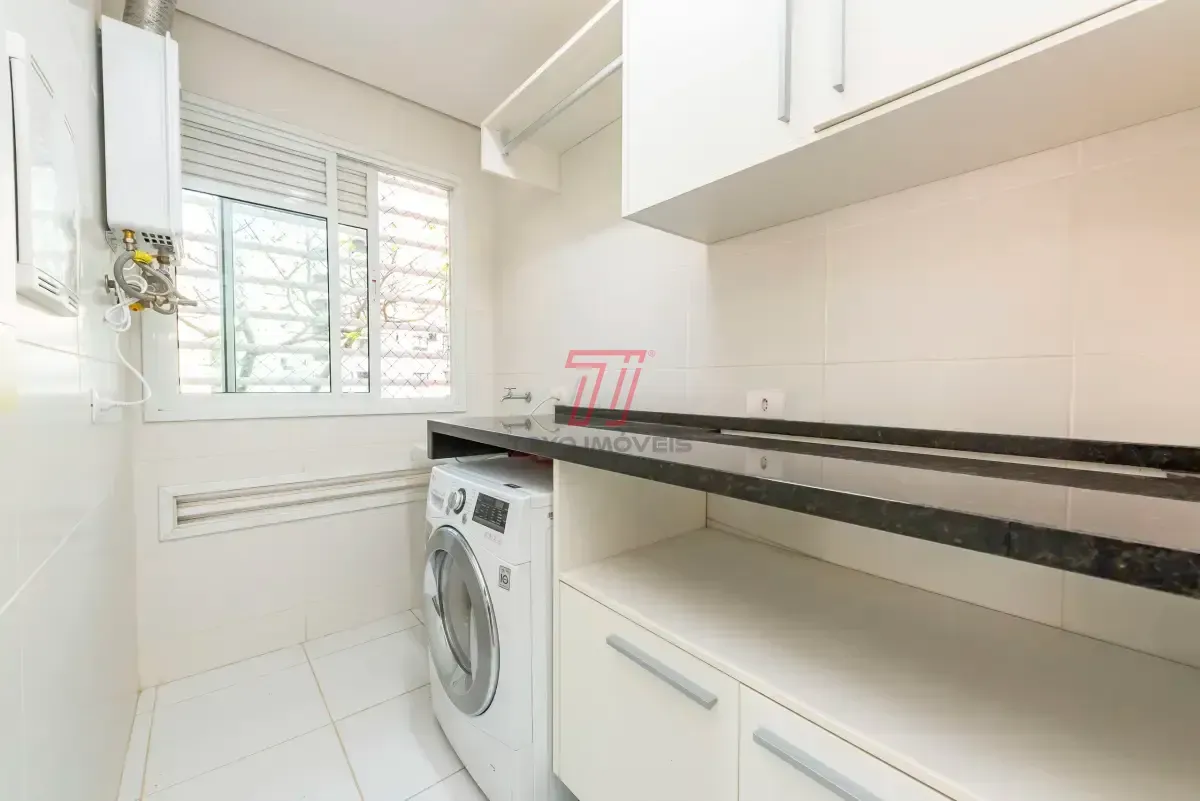 3-bedroom apartment with 197 m², 2 parking spots and balcony — photo 35