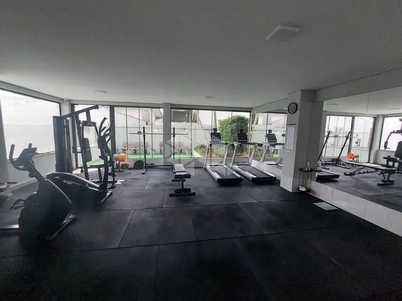 Apartamento de 3 quartos em condomínio com piscina — photo 25