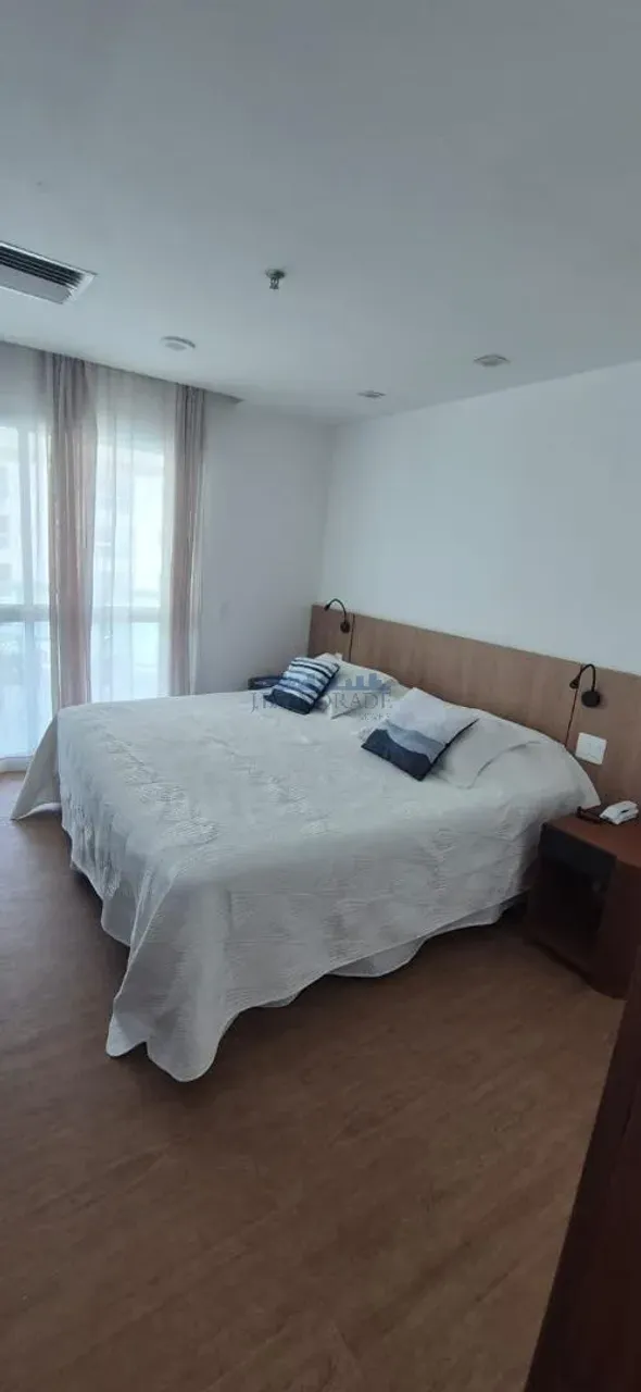 1-bedroom unfurnished apartment with glassed balcony — photo 13
