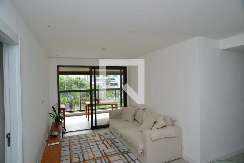 Glass-enclosed balcony in a 3-bedroom apartment, 103 m² — photo 22