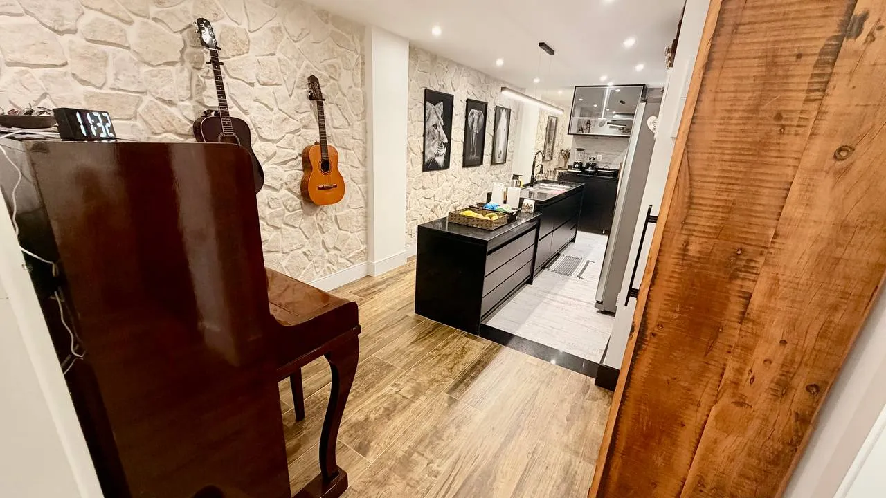 3-bedroom apartment with a home office in Rio de Janeiro — photo 17