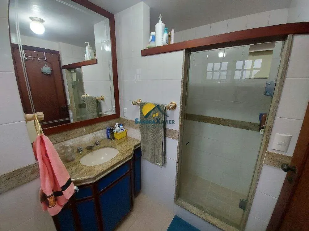 House with 4 bedrooms and 5 bathrooms for rent — photo 37