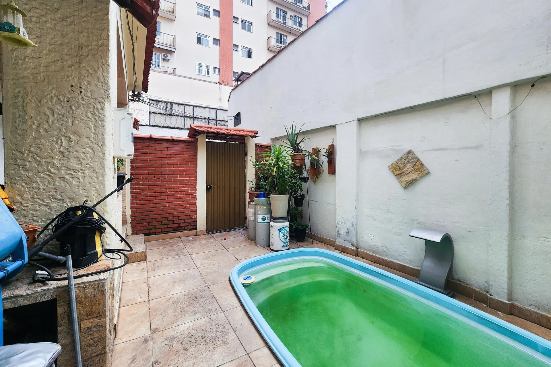 Furnished house, 140 m², with a jacuzzi — photo 16