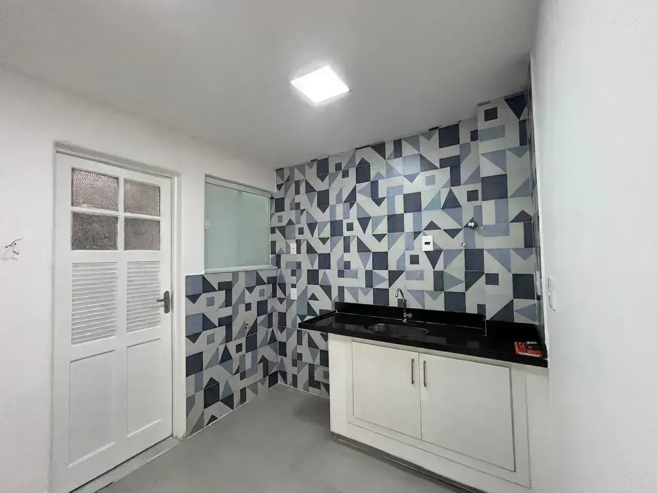 2-bedroom apartment with 2 bathrooms and 1 parking spot — photo 24