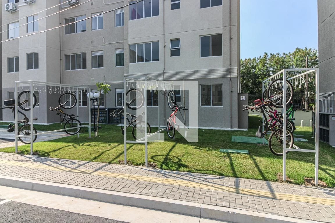 Apartamento de 1 quarto com 1 banheiro e 1 vaga — photo 2