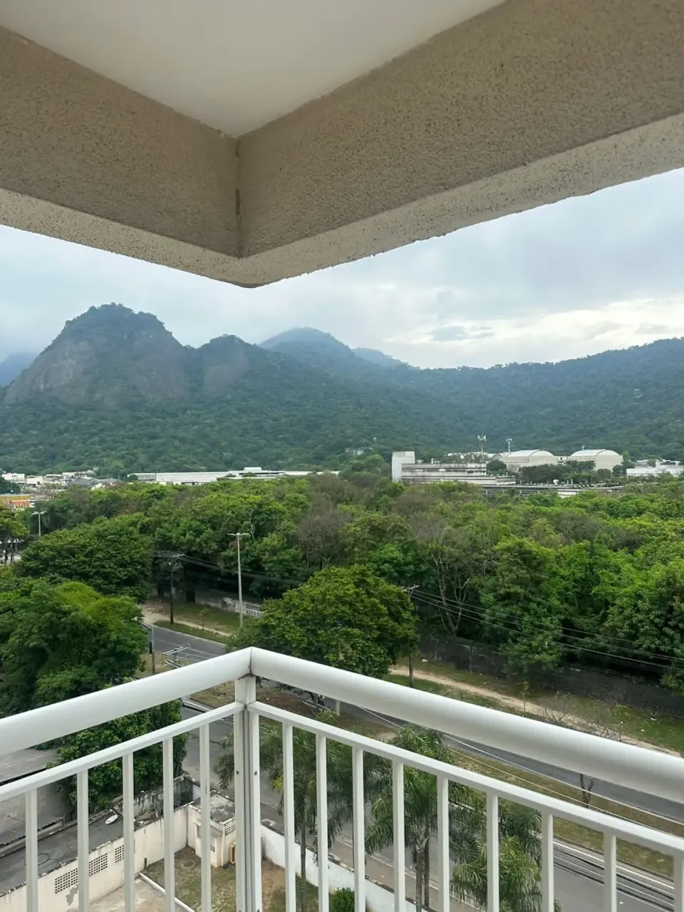 Apartamento mobiliado de 2 quartos com 1 vaga e varanda — photo 16