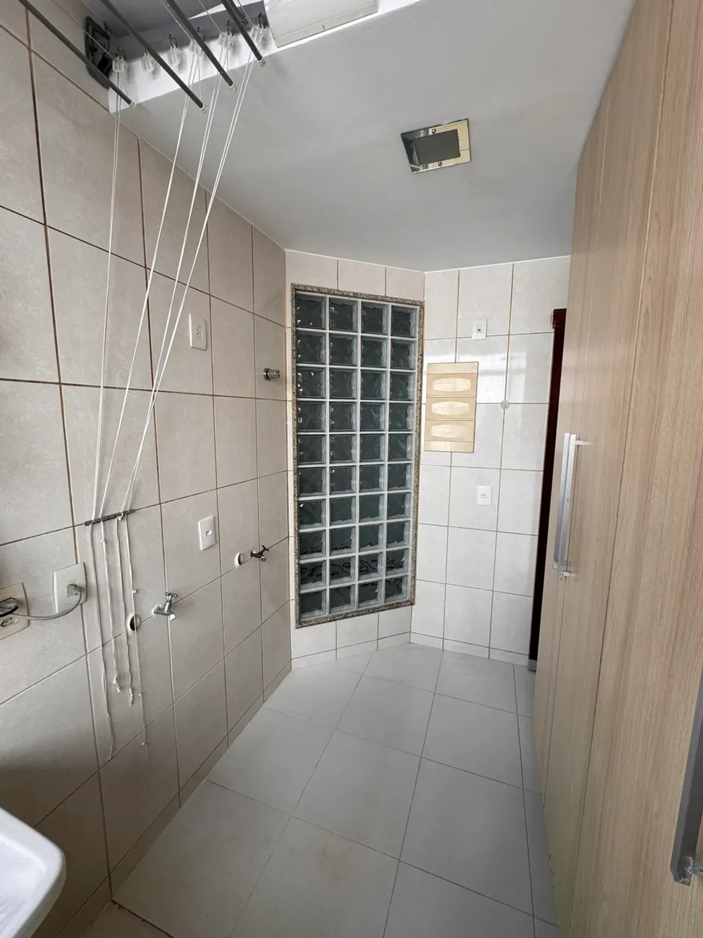 Apartamento com 4 quartos e cozinha separada fechada — photo 25