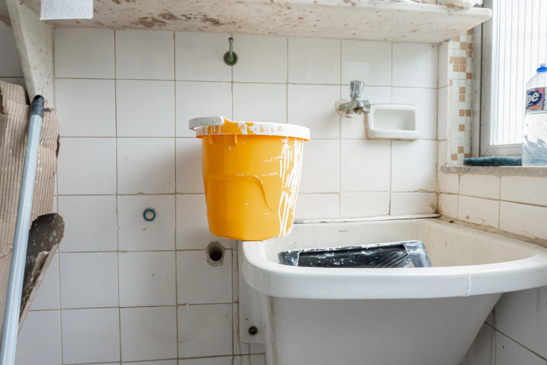 Bathtub in a 3-bedroom apartment, 81 m² — photo 33
