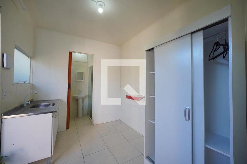 15 m² studio with a private garden and kitchenette
