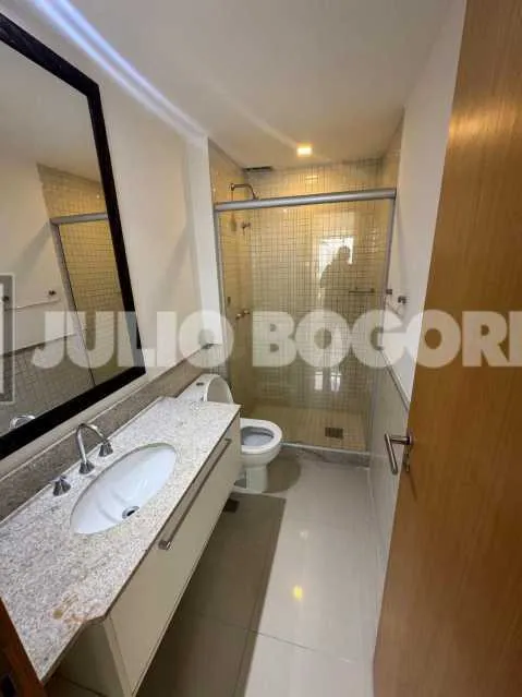 Apartamento de 4 quartos em condomínio com piscina coberta — photo 8