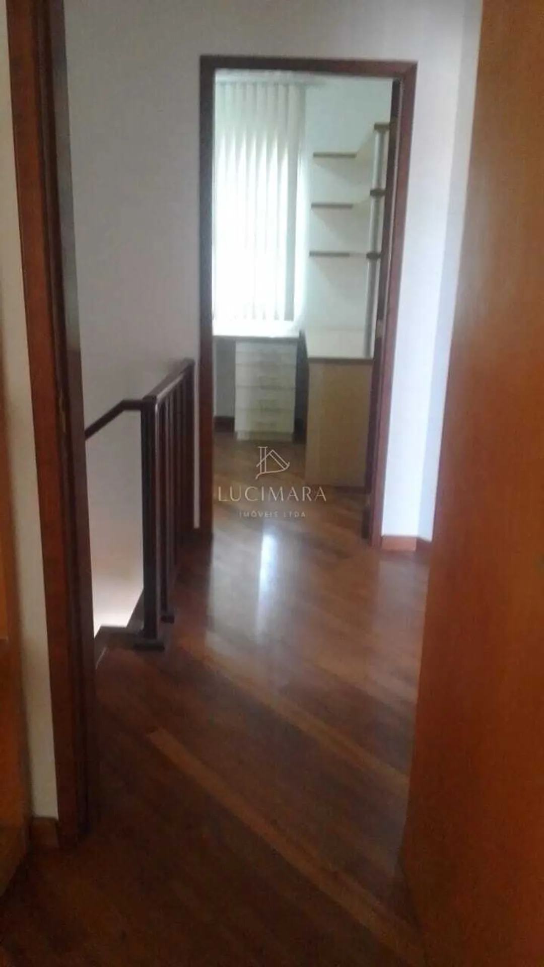 97 m² house with a grill on the balcony and a walk-in closet — photo 18
