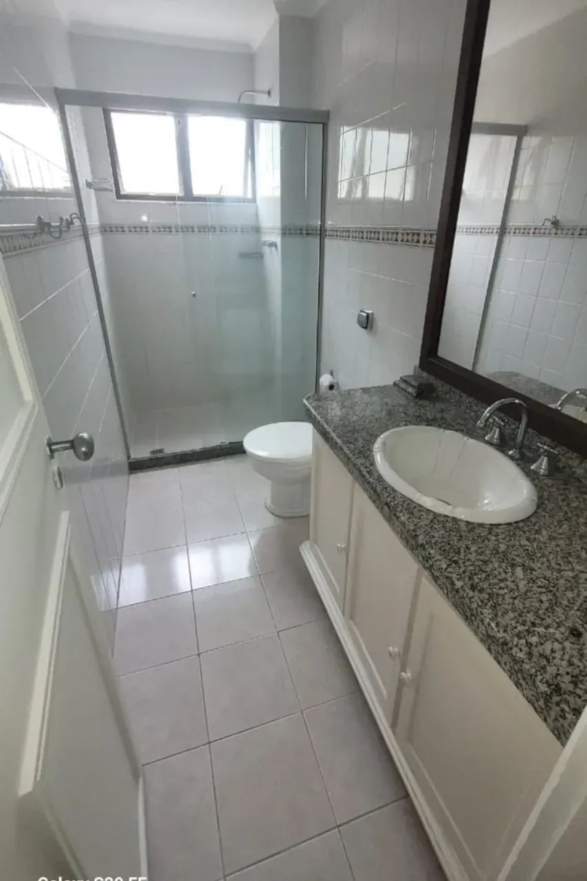 Unfurnished 3-bedroom apartment with 3 bathrooms — photo 5