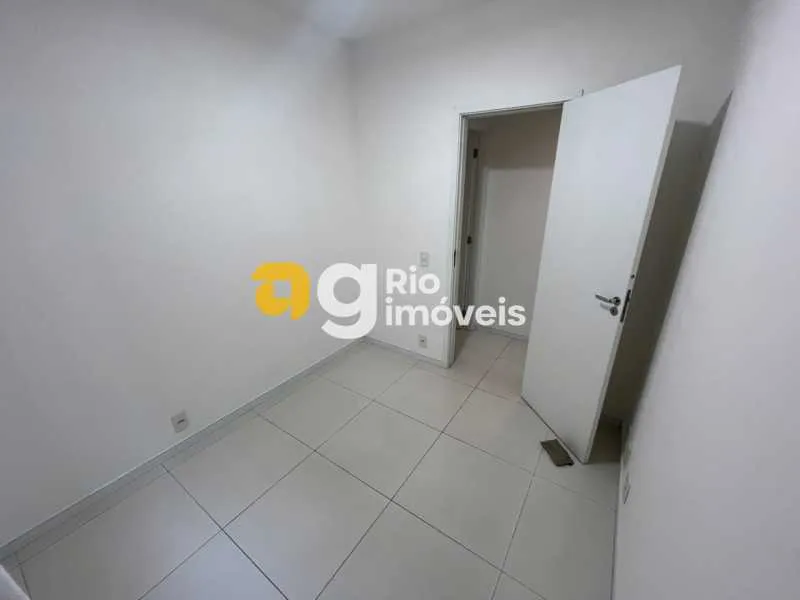 2-bedroom apartment with a home office — photo 16