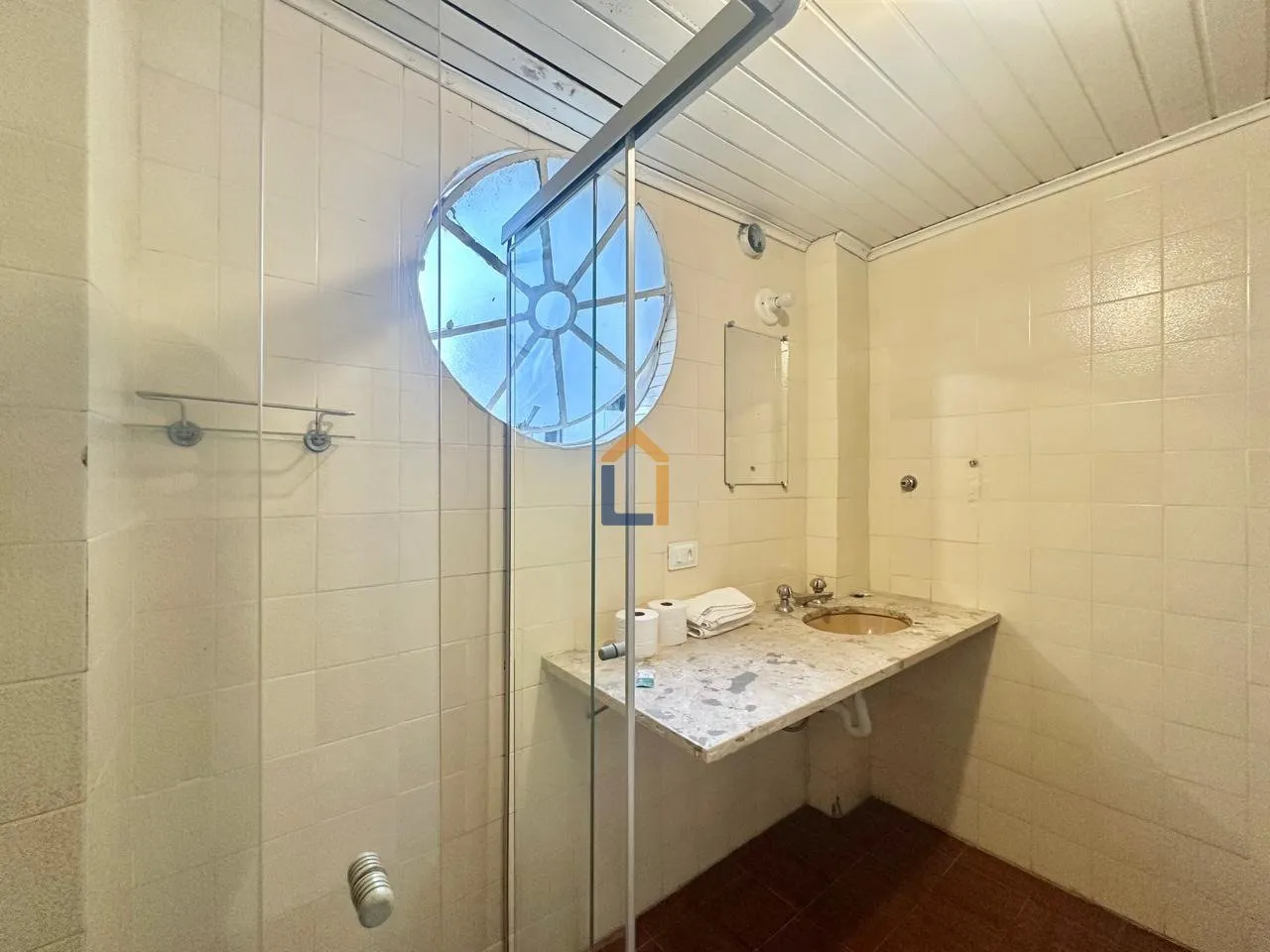 90 m² apartment with 2 bedrooms and no parking — photo 28