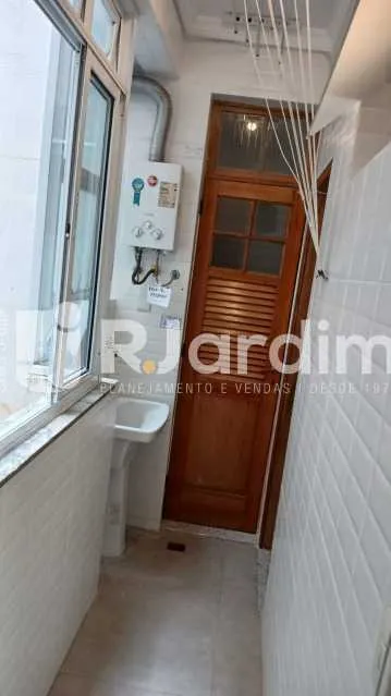 Apartment on the 7th floor with wood or laminate floors — photo 24