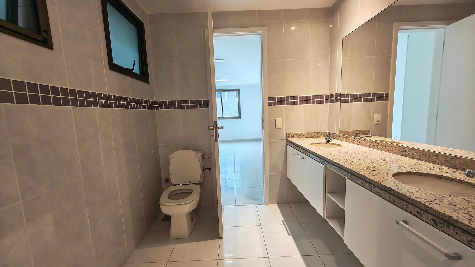 5-bedroom apartment with a washing machine in Rio de Janeiro — photo 54