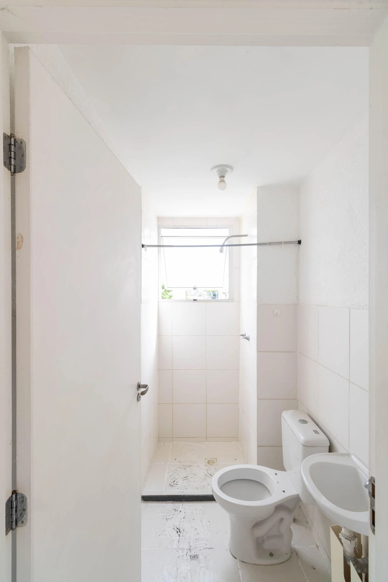 2-bedroom rental apartment with a balcony — photo 15