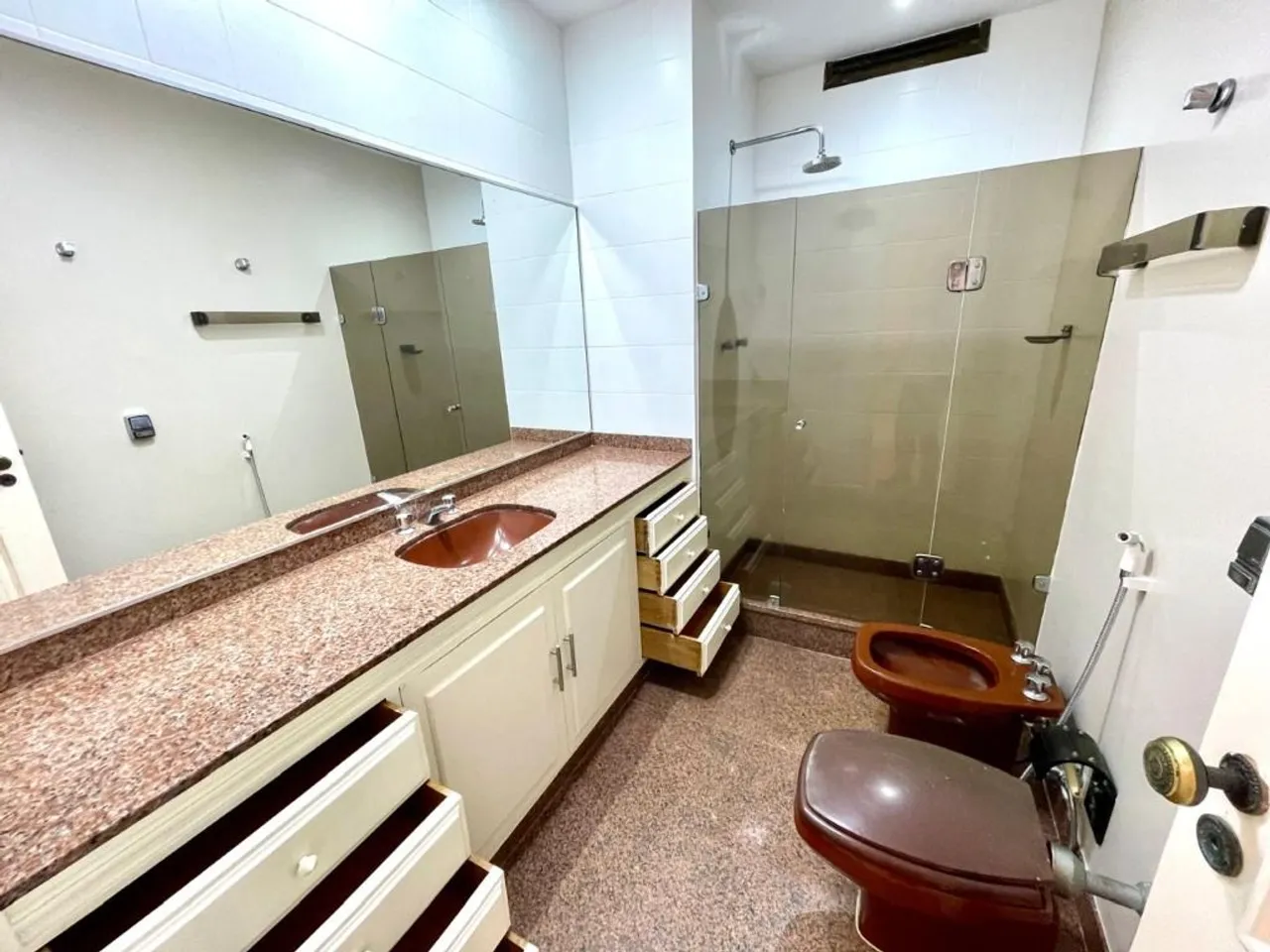 3-bedroom 3-bath apartment with 250 m² and 3 parking — photo 7