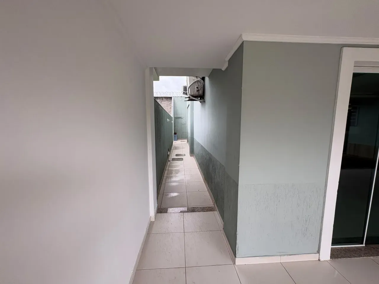 Casa de 4 quartos com espaço de home office — photo 11