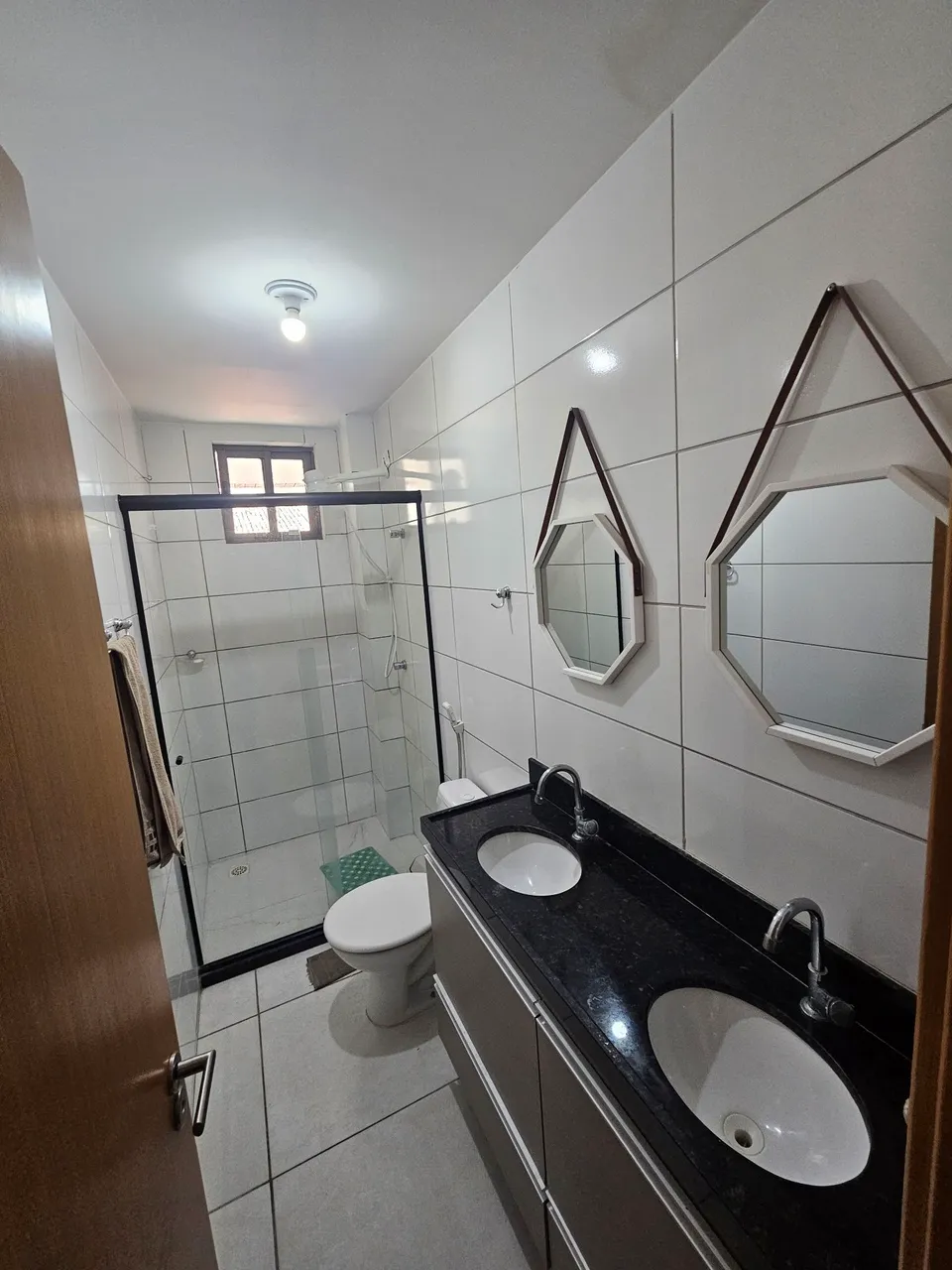 Furnished 2-bedroom apartment with 2 bathrooms — photo 8