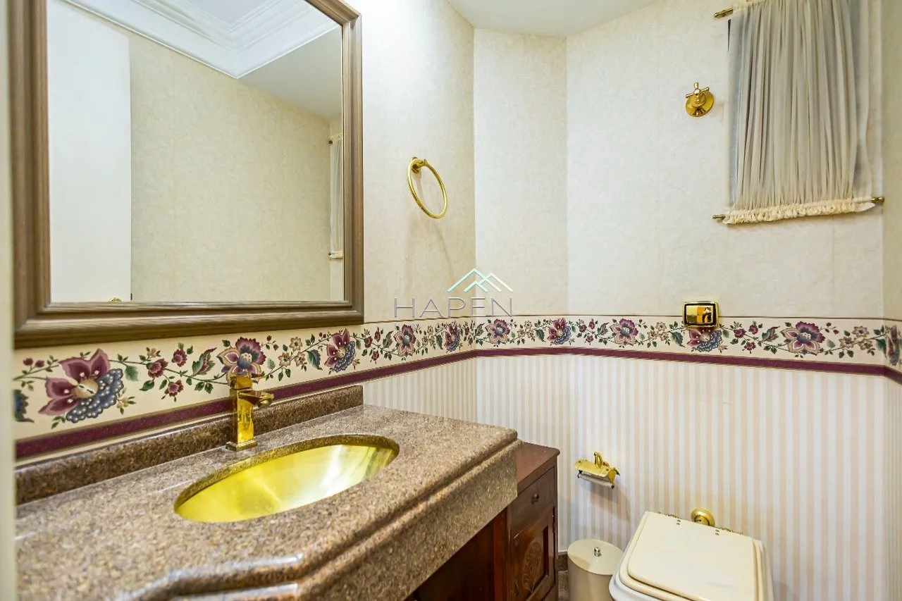 Furnished 4-bedroom apartment with 4 bathrooms — photo 3