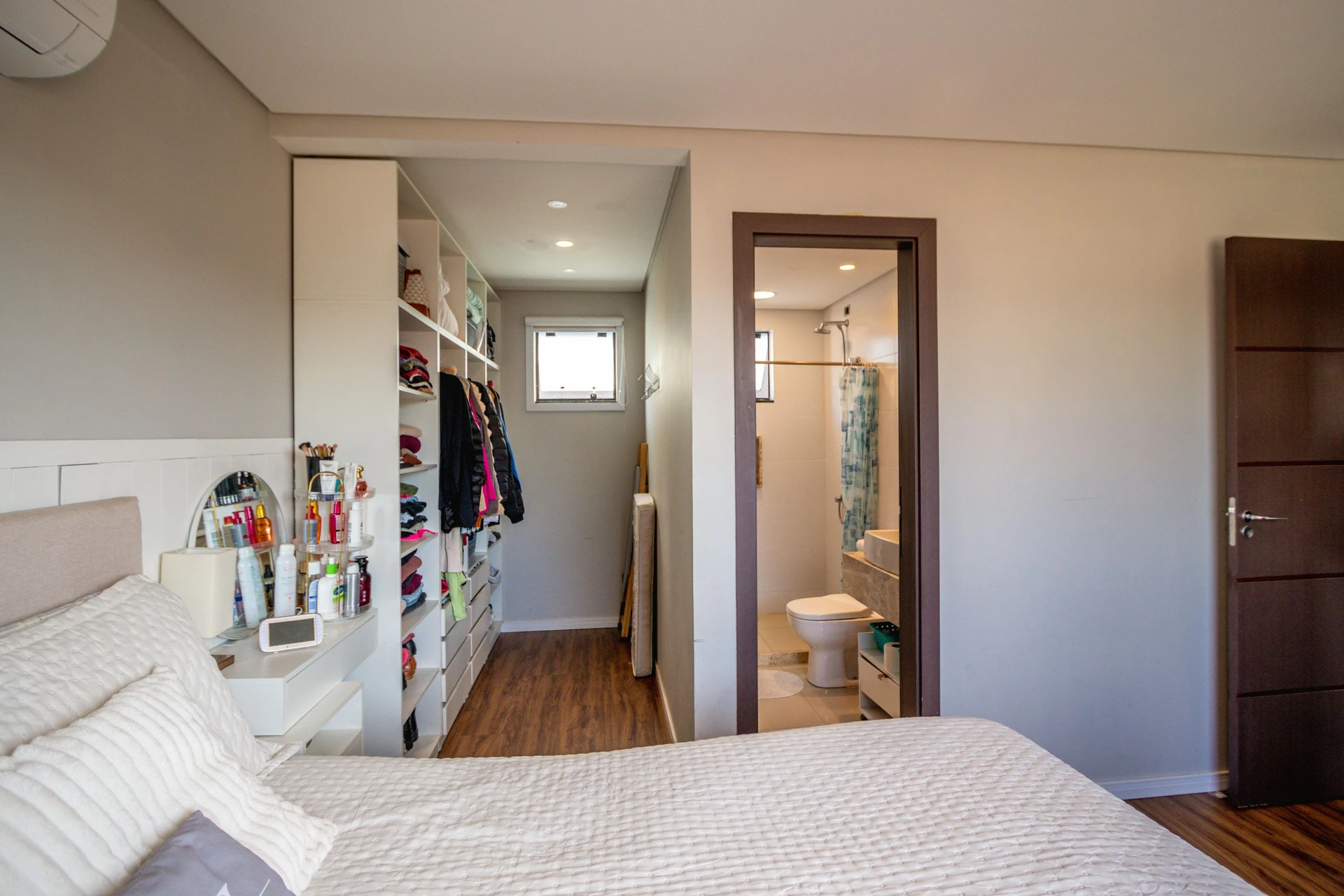 125 m² house with a dishwasher and a walk-in closet — photo 43