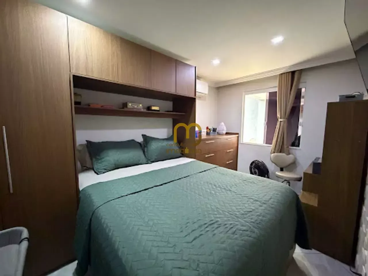 Furnished house, 300 m², with a glass-enclosed balcony — photo 3
