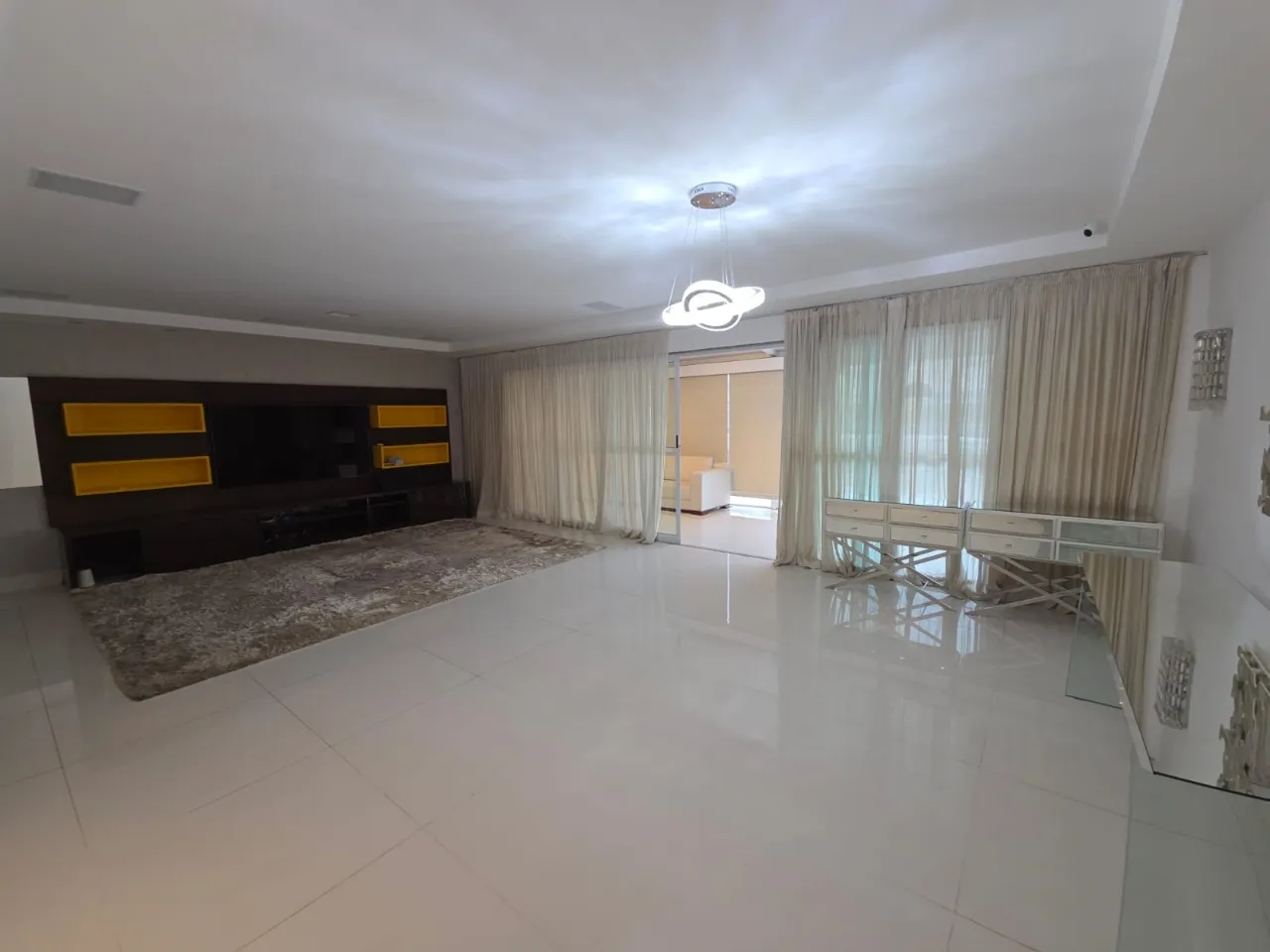 Furnished apartment, 316 m², with a walk-in closet — photo 6