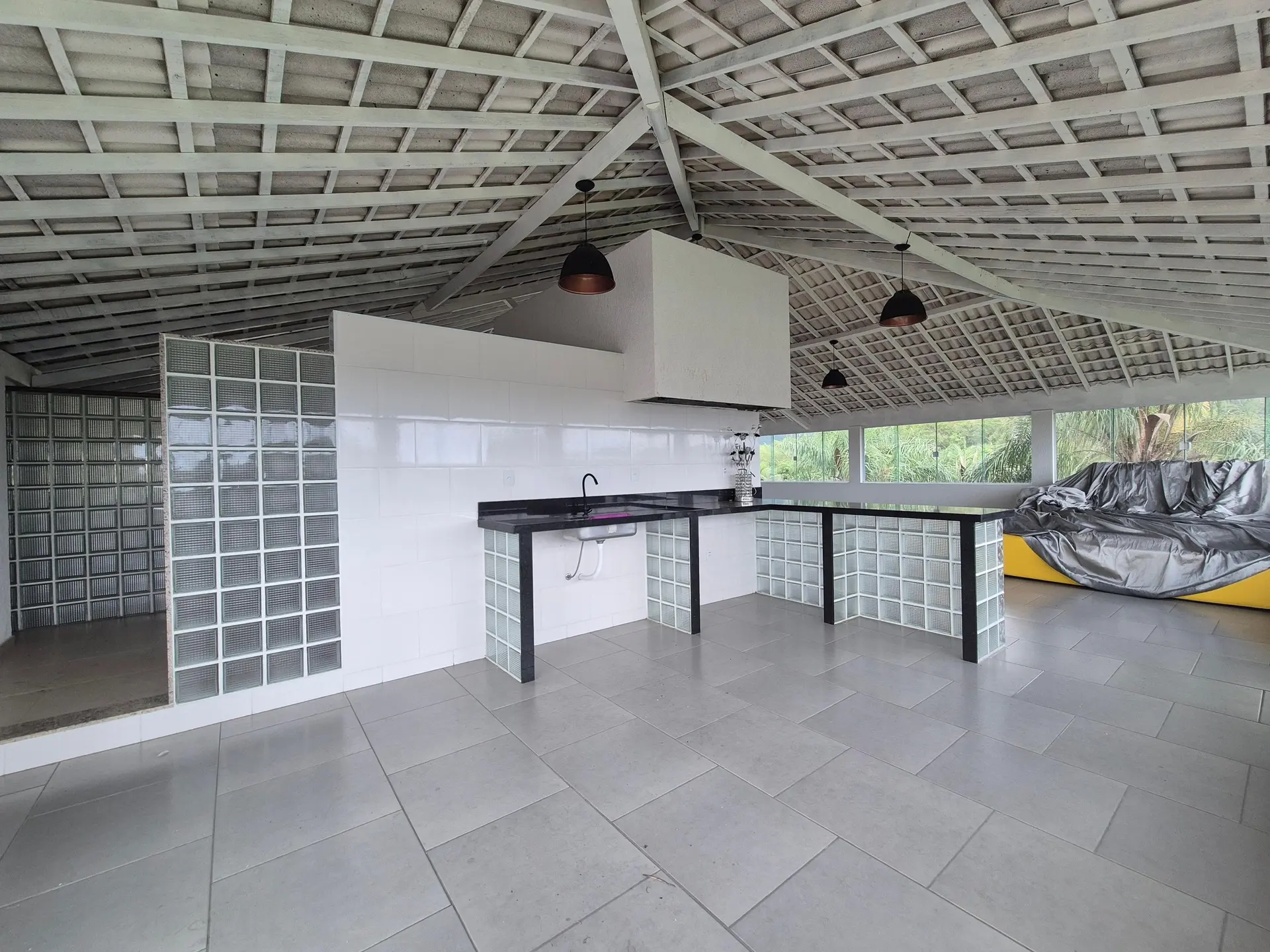 4 quartos e jacuzzi: casa de 318 m² — photo 71