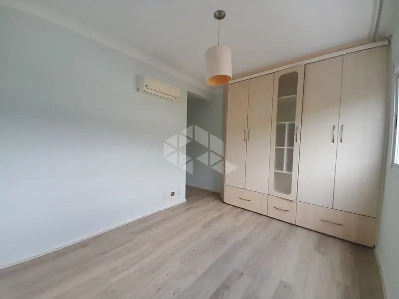 Apartamento com piso de madeira ou laminado, Itacorubi Norte — photo 22