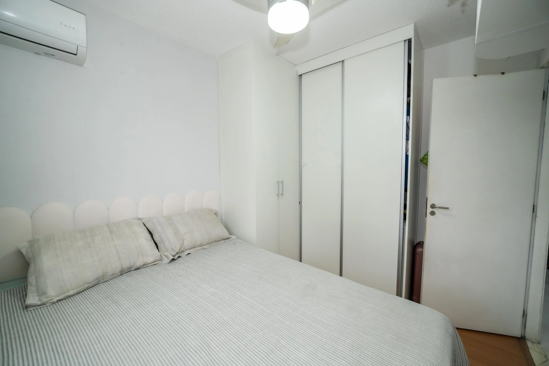 Furnished apartment, 48 m², with a grill on the balcony — photo 6