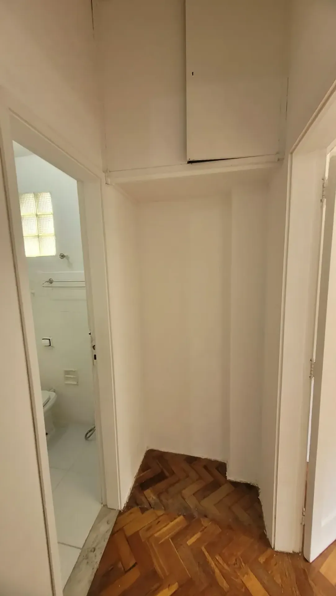 Apartment, 48 m², with a bathtub — photo 4