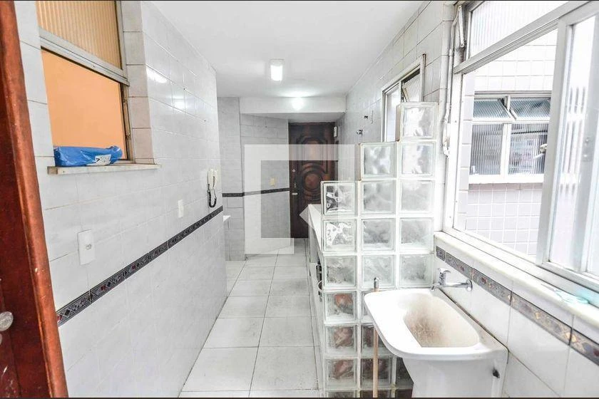 2-bedroom apartment with a mountain view in Rio de Janeiro — photo 24