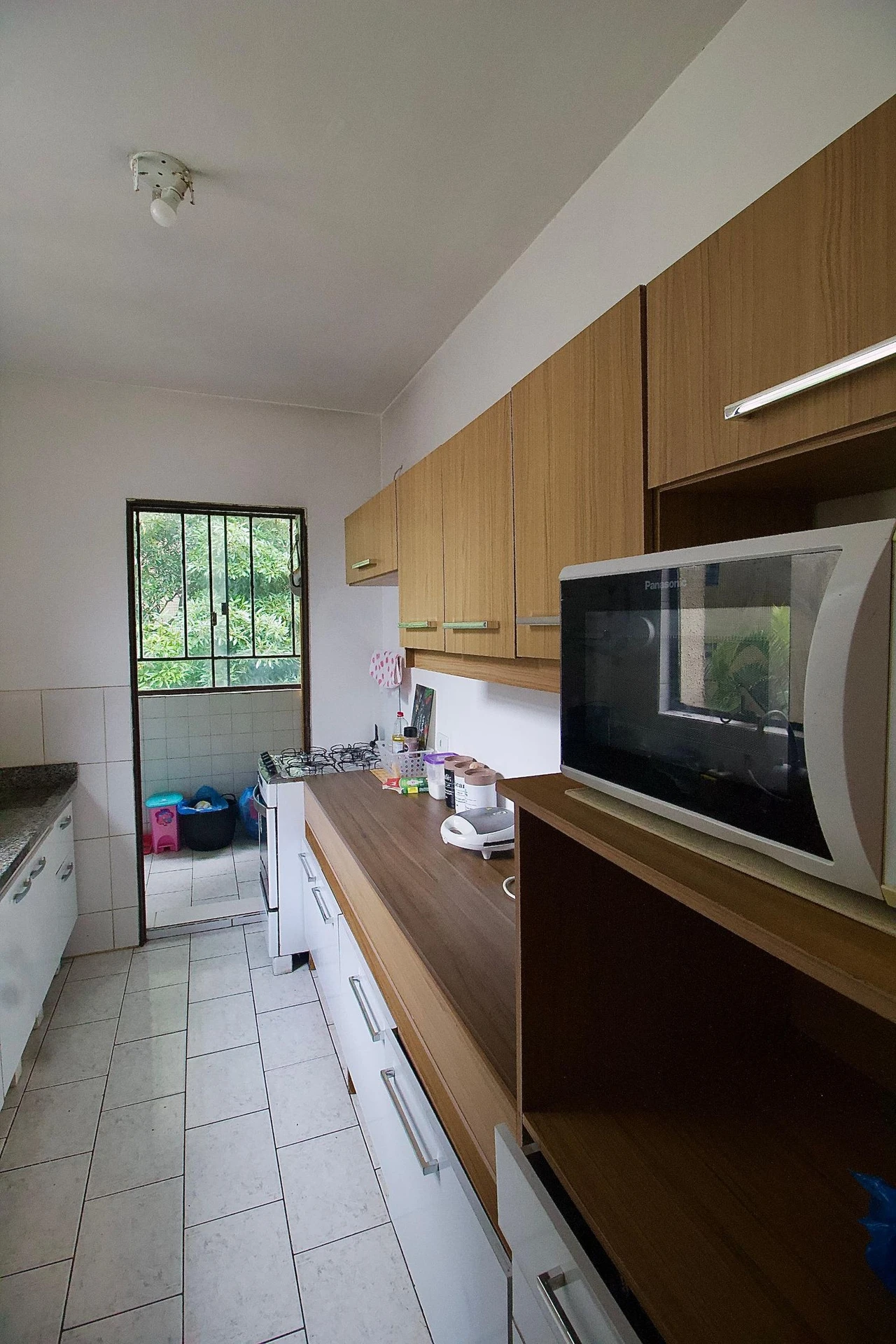 84 m² apartment with a home office and a bathtub — photo 5