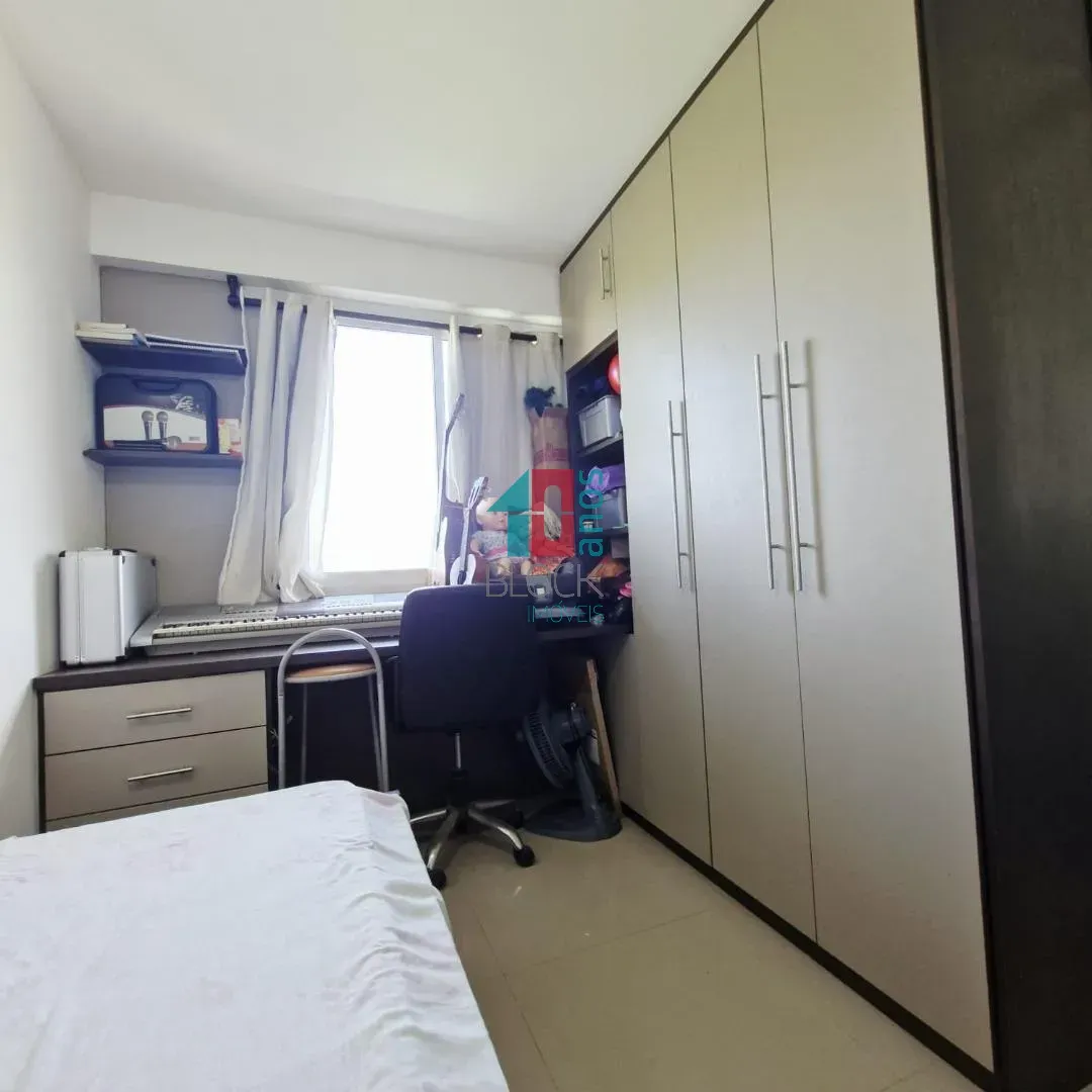 3-bedroom apartment in a building with a gym — photo 28