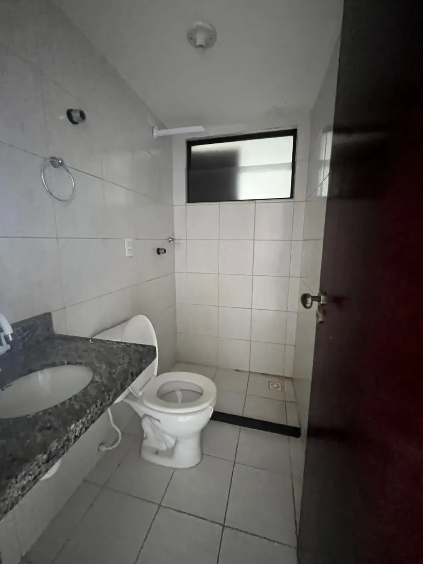 Unfurnished 100 m² apartment with 4 bedrooms and 2 en-suites — photo 51