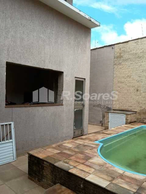 Furnished house with 3 bedrooms and a private BBQ