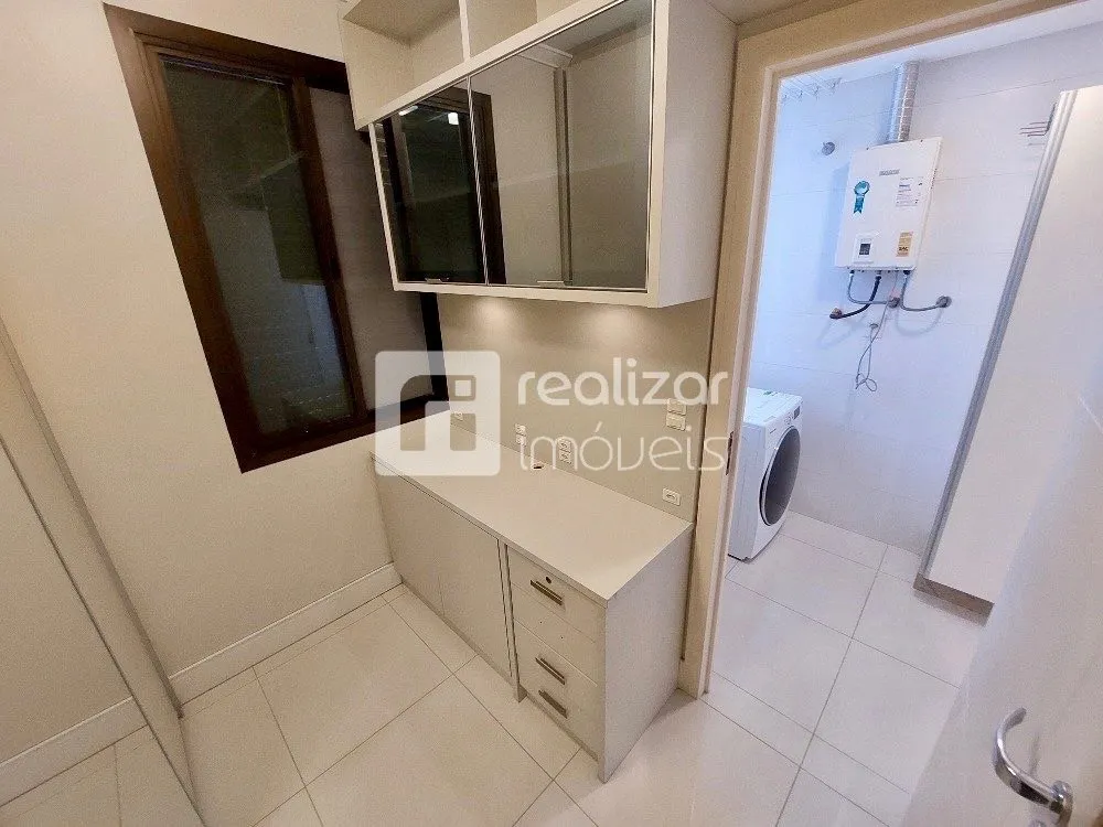 Furnished apartment, 146 m², with a washing machine — photo 23