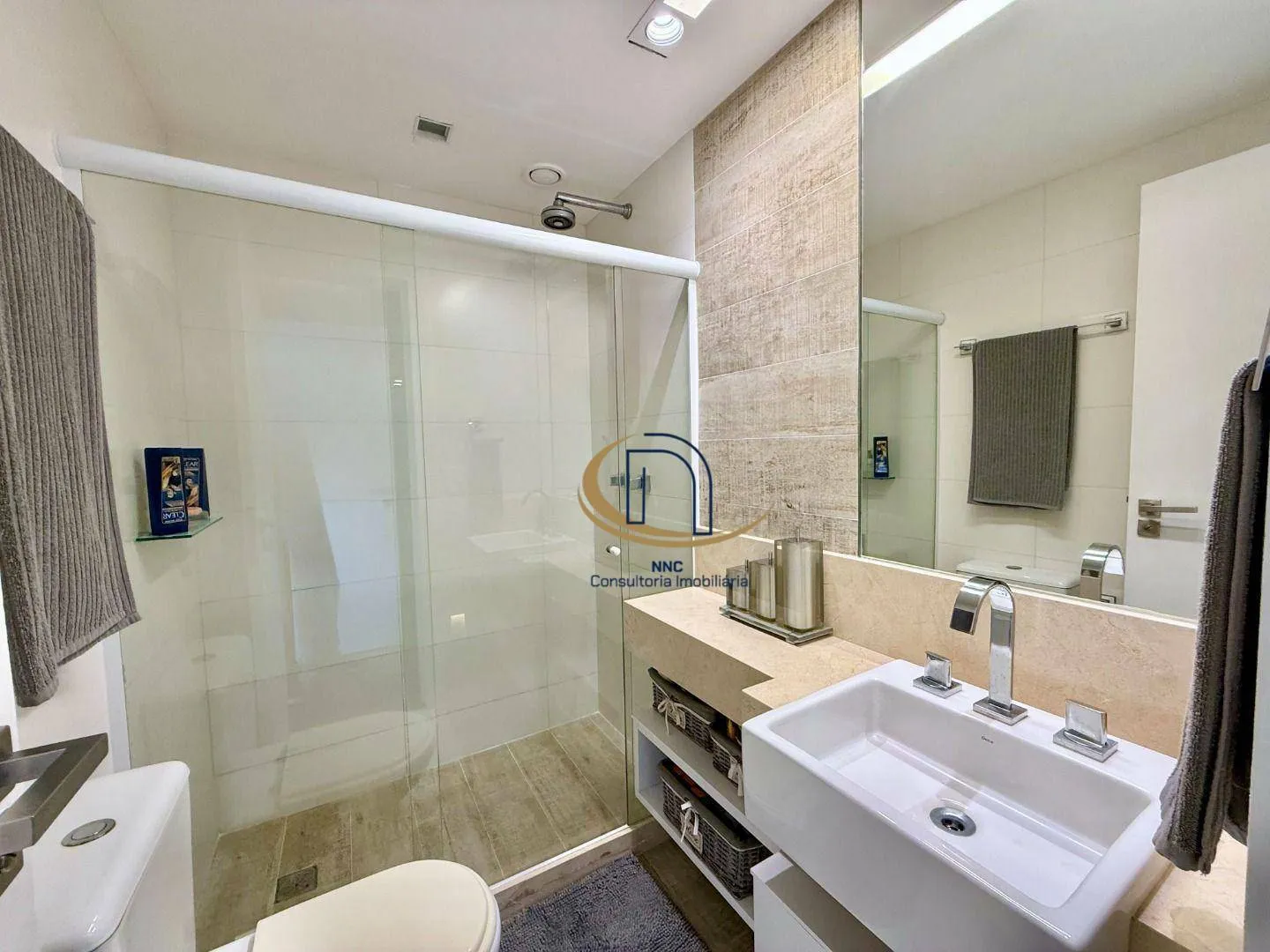 Front-facing penthouse with 215 m² and 4 bedrooms — photo 29