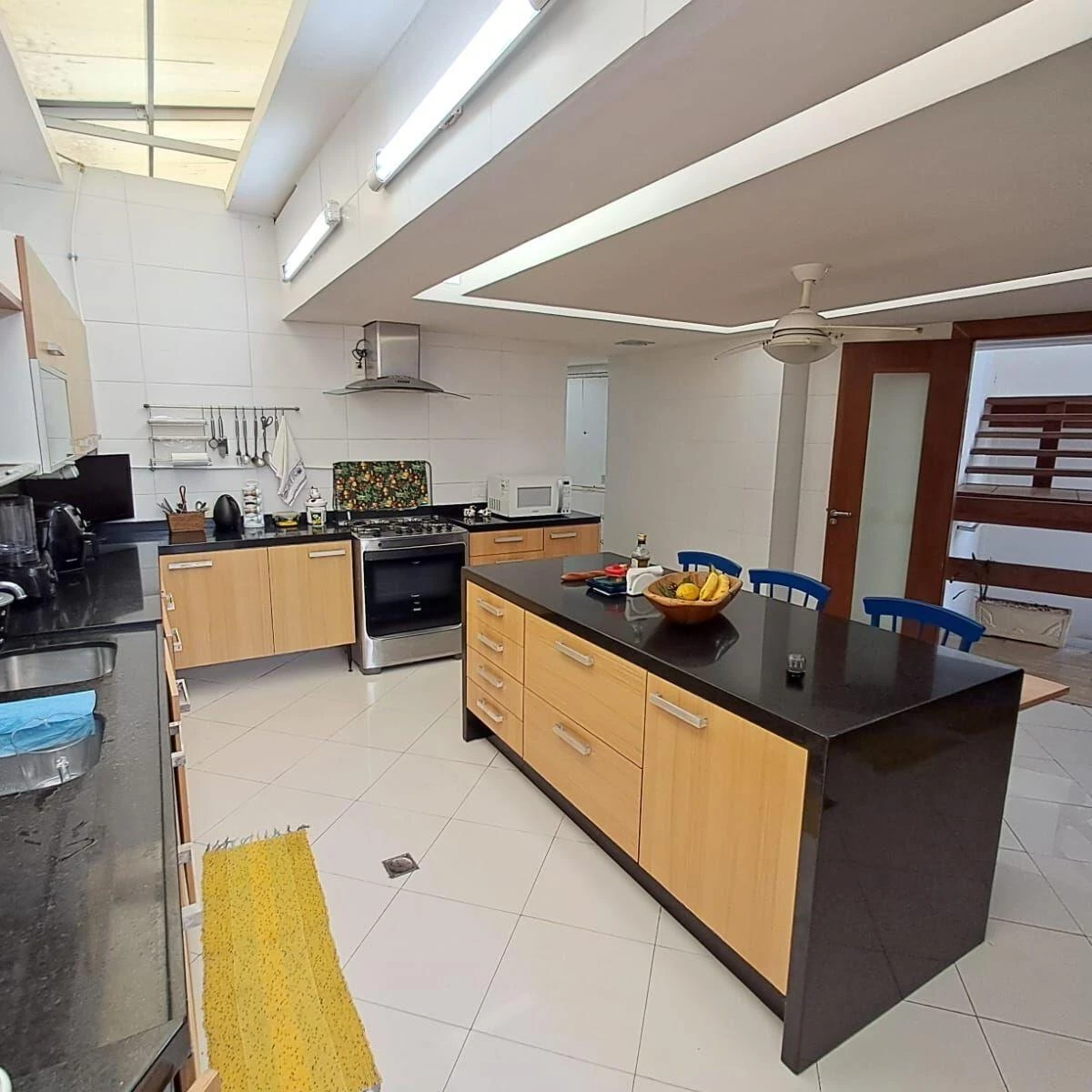 Furnished 4-bedroom house with 1450 m² and 4 parking — photo 46