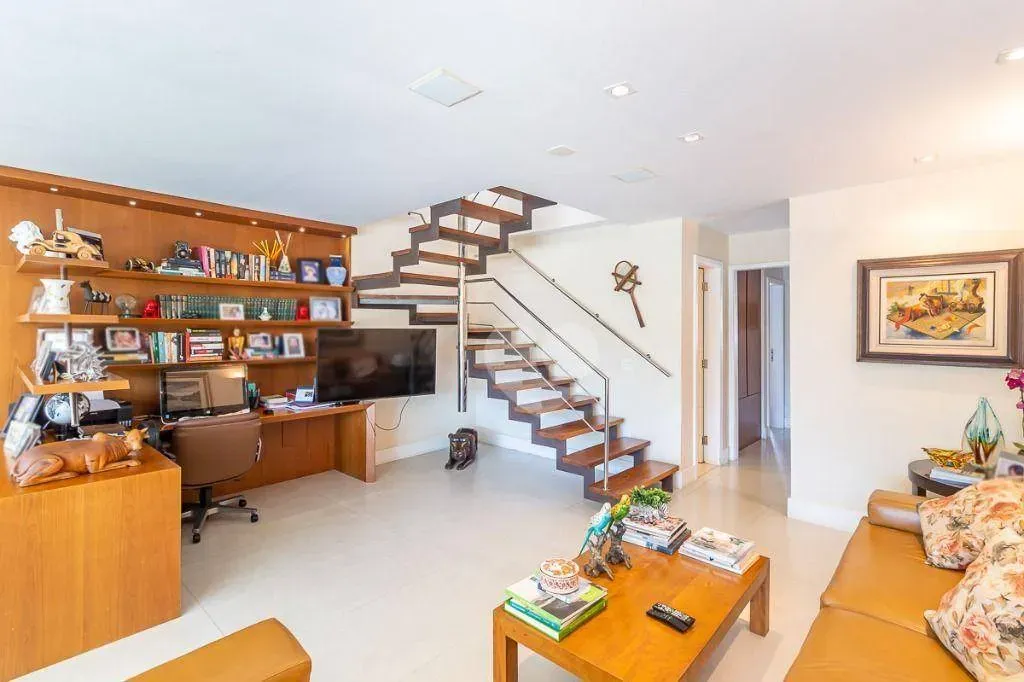 Furnished 574 m² apartment with 4 en-suite bedrooms — photo 4