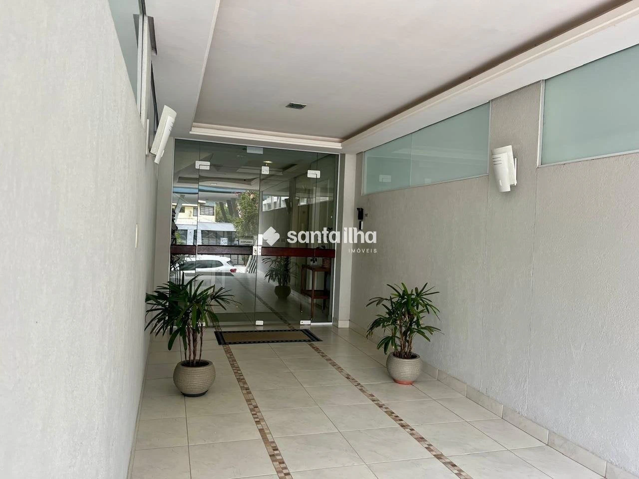 2-bedroom apartment with a washing machine in Florianópolis — photo 20
